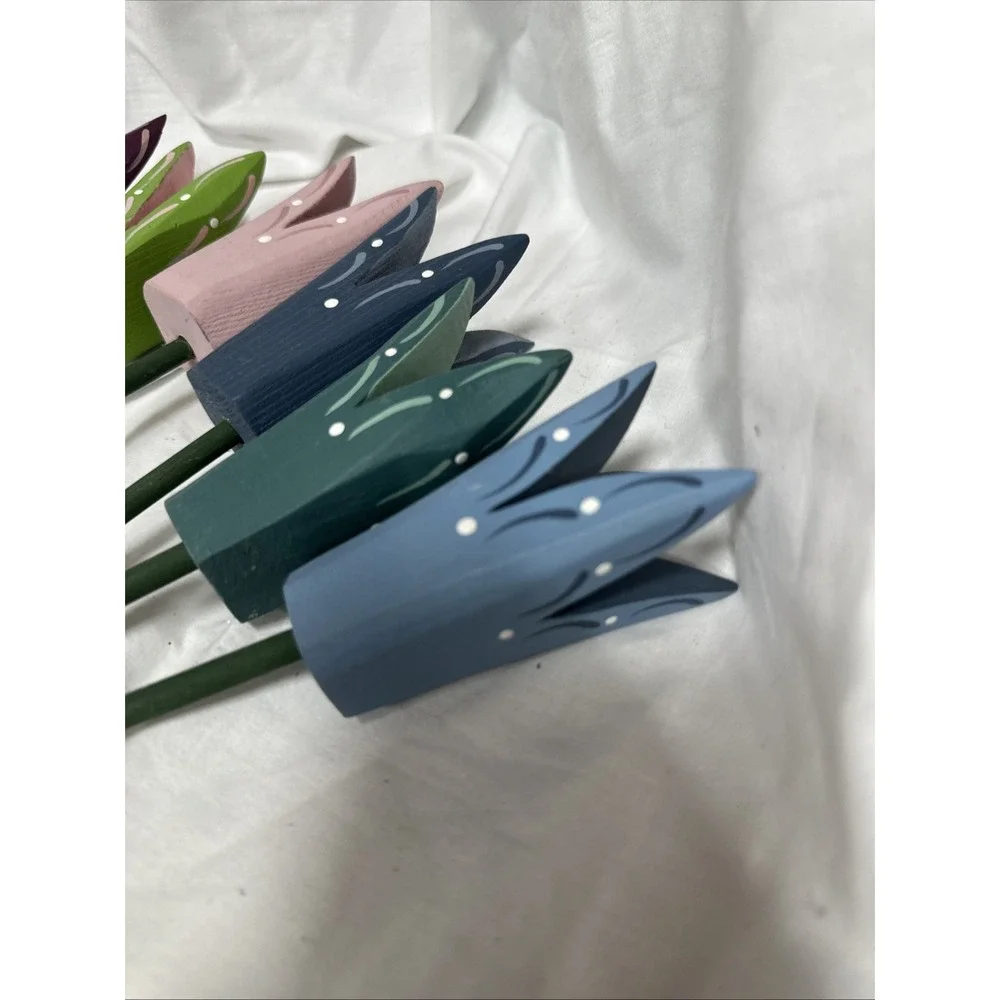 Short Handmade Wooden‎ Tulips Set Of 6 Perfect For Indoor, Covered Patio Flowers
